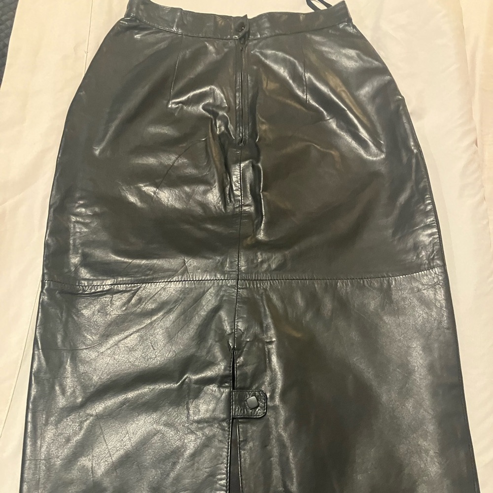 Tannery west long leather skirt size 8
